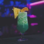 Blue Hawaiian koktel1